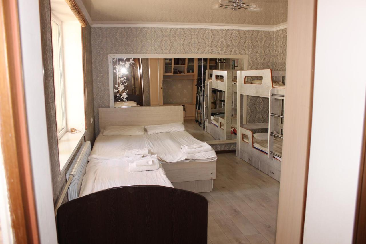 Guest House Jamal Naryn 외부 사진