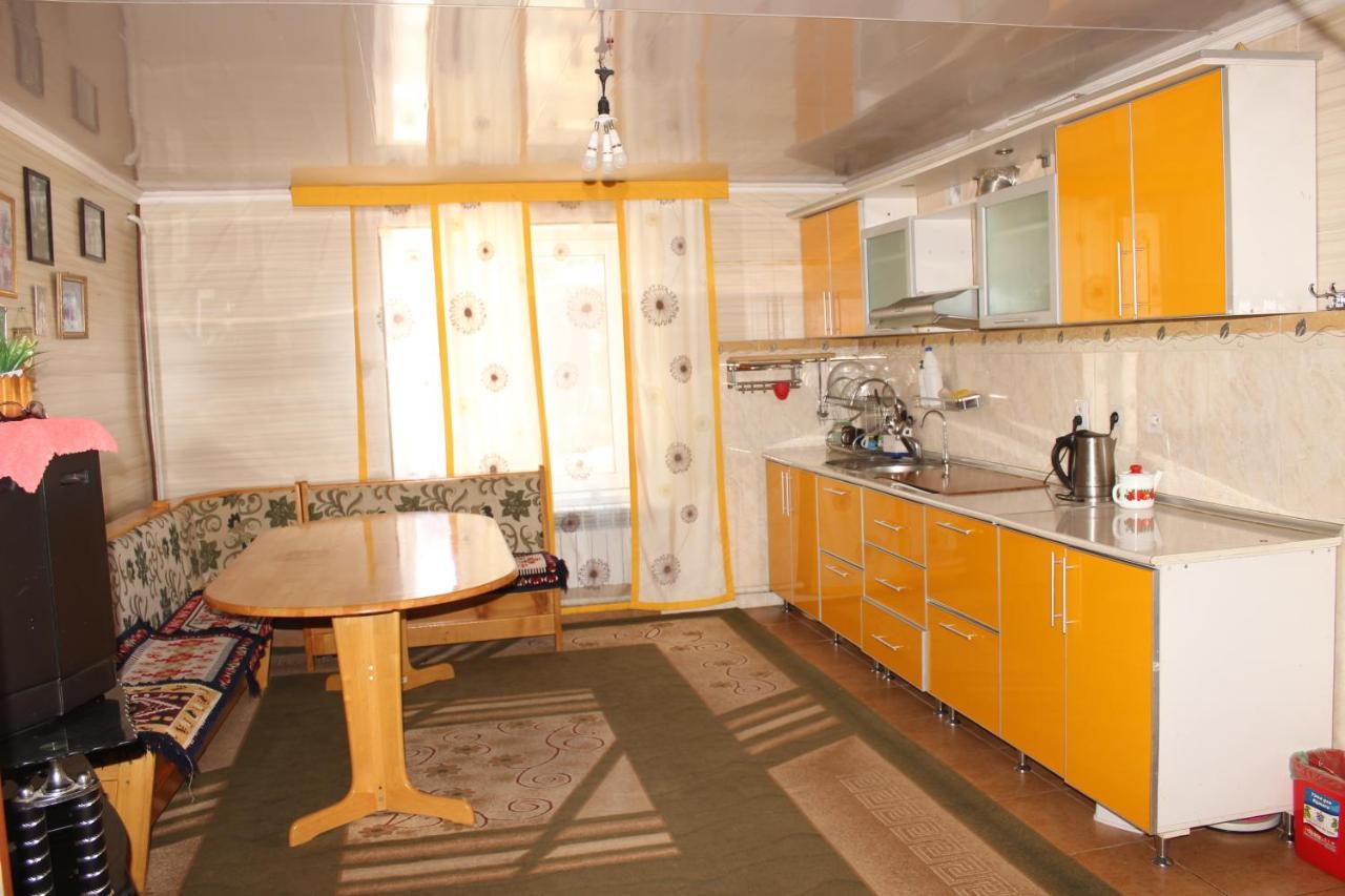 Guest House Jamal Naryn 외부 사진