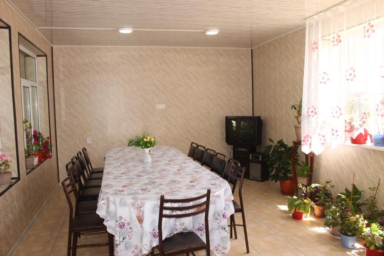 Guest House Jamal Naryn 외부 사진